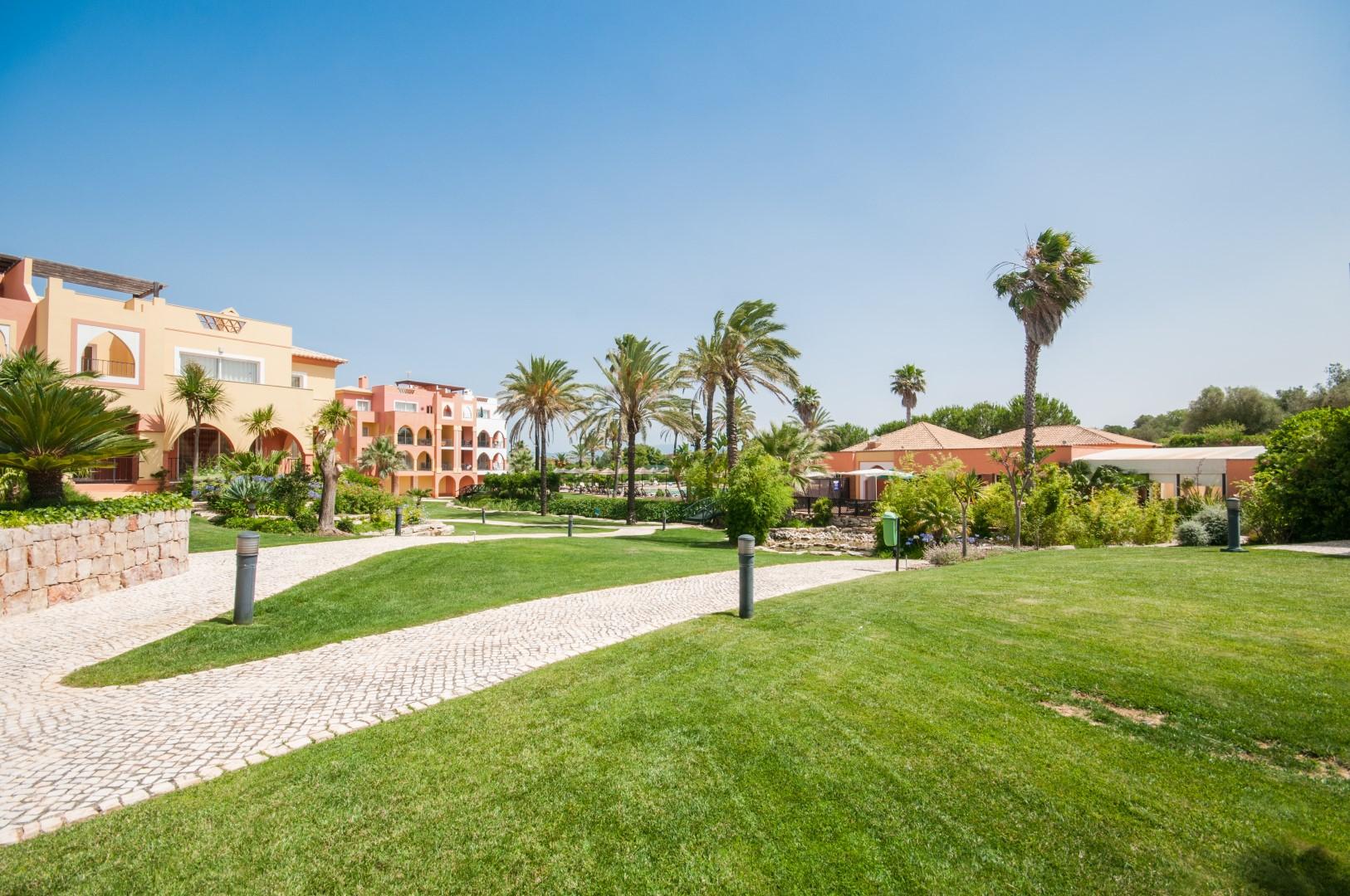 Jardim Da Meia Praia Resort 拉哥斯 外观 照片